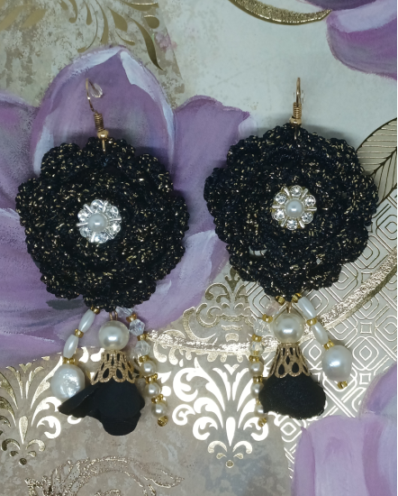 Háčkované  dizajnové náušnice "Festival módy,dizajnu a umenia"